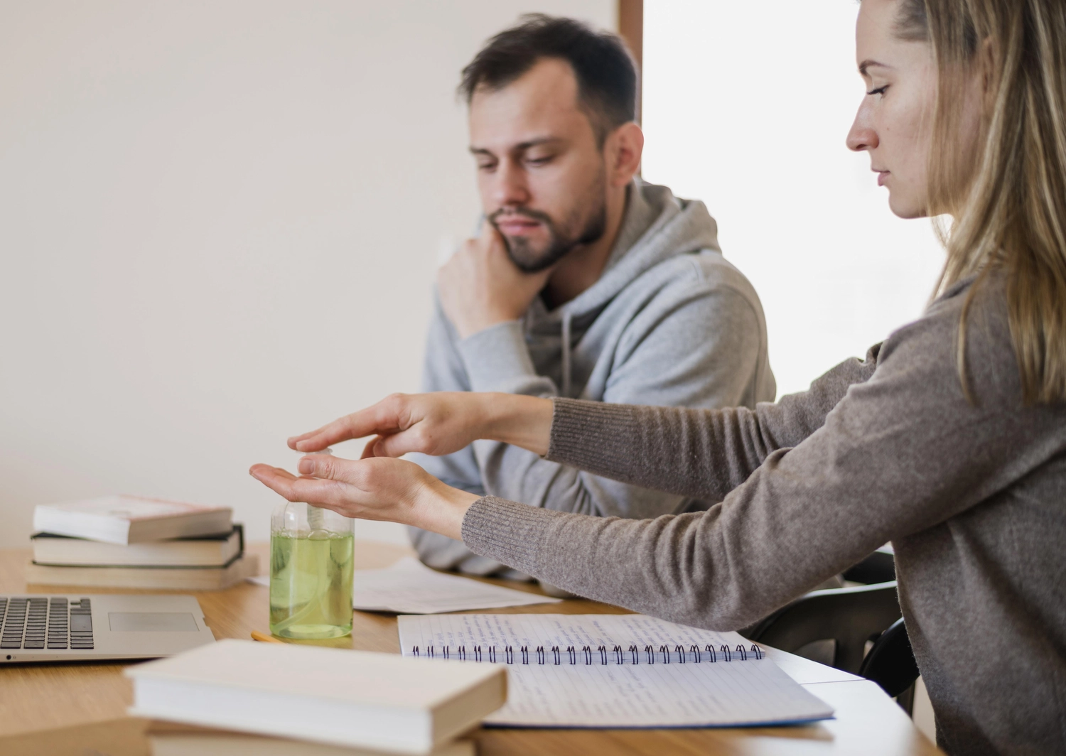 MCB - Coaching & Beratung - Therapeut begleitet Patienten